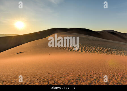 Hidden Vlei im südlichen Teil der Namib-Wüste, in der Namib-Naukluft Nationalpark Namibias. Stockfoto