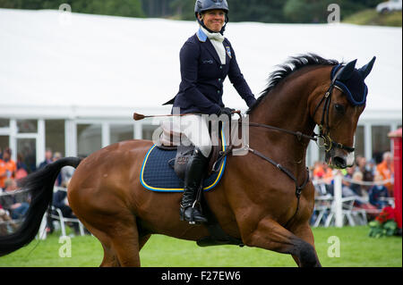 Blair Atholl, Schottland 13. September 2015. Longines FEI Eventing Europameister statt im Blair Atholl Estate. Der letzte Tag der dreitägigen Veranstaltung bestand aus Springreiten und verschiedenen anderen Pferd zeigt Ereignisse. Einige der besten Fahrer der Welt waren anwesend, um am Wettbewerb konkurrieren. Bildnachweis: Andrew Steven Graham/Alamy Live-Nachrichten Stockfoto