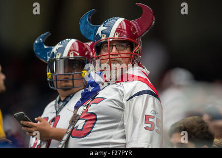 Houston, Texas, USA. 13. Sep, 2015. Houston Texans Fans vor einem NFL-Spiel zwischen den Houston Texans und die Kansas City Chiefs NRG-Stadion in Houston, TX am 13. September 2015. Die Chiefs gewann 27-20. Bildnachweis: Trask Smith/ZUMA Draht/Alamy Live-Nachrichten Stockfoto