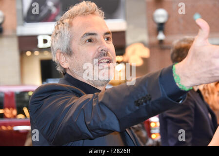 Toronto, Ontario, Kanada. 13. Sep, 2015. Hersteller ALFONSO CUARÓN besucht die "Desierto" Premiere während der 2015 Toronto International Film Festival im The Elgin am 13. September 2015 in Toronto, Kanada Kredit: Igor Vidyashev/ZUMA Draht/Alamy Live News Stockfoto