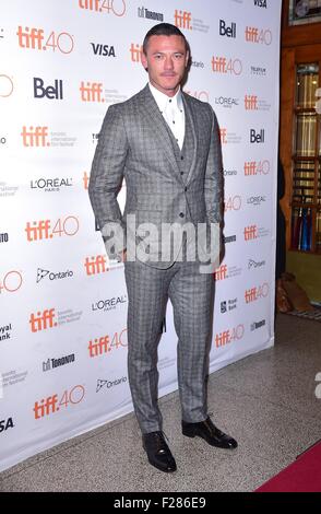 Toronto, ON, Canada. 13. Sep, 2015. Luke Evans im Ankunftsbereich für Hochhaus-Premiere beim Toronto International Film Festival 2015, VISA Screening Room, Toronto, ON 13. September 2015. Bildnachweis: Gregorio Binuya/Everett Collection/Alamy Live-Nachrichten Stockfoto