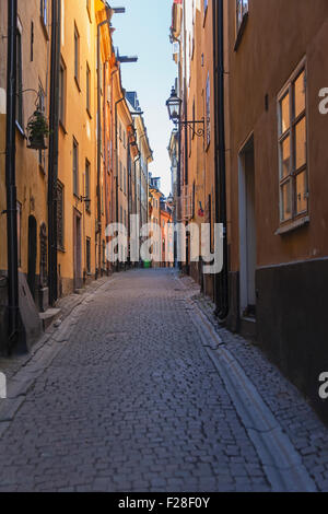 Gebäude entlang einer Straße, Gamla Stan, Stockholm, Schweden Stockfoto