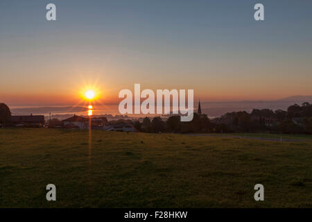 Sonnenuntergang über Chiemsee See, Bayern, Deutschland Stockfoto