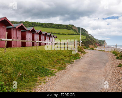 Strandhütten bei Branscombe auf Devon Küste England UK Europe Stockfoto