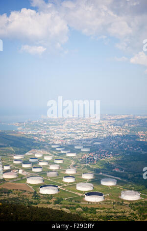 Ansicht des Öltanks, Triest Stockfoto