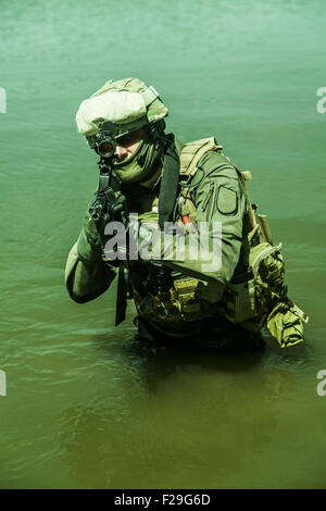 Spezialeinheiten im Wasser Stockfoto