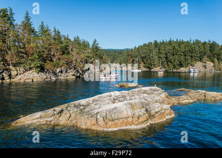 Boote in Smuggler Cove Marine Park, Sechelt, Sunshine Coast, British Columbia, Kanada Stockfoto