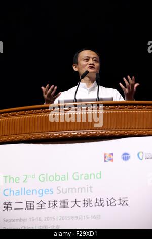 Peking, China. 15. Sep, 2015. Alibaba-Vorsitzender Ma Yun spricht während der 2. Global Grand Herausforderungen Summit (GGCS2015) in Peking, Hauptstadt von China, 15. September 2015. Der Gipfel startete hier am Dienstag. Bildnachweis: Jin Liwang/Xinhua/Alamy Live-Nachrichten Stockfoto