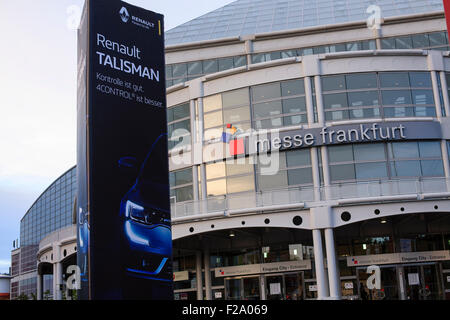 Frankfurt am Main, Deutschland. 15. September 2015. Die Pressetage für die 2015 Frankfurt motor Show sind auf 15 & 16 September und für die Öffentlichkeit vom 19. September-Premieren mit über 200 Welt. Bildnachweis: Georgia Chapman/Alamy Live-Nachrichten Stockfoto