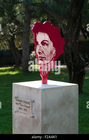 Statue von "Coco Chanel" in Roquebrune Park, Frankreich Stockfoto