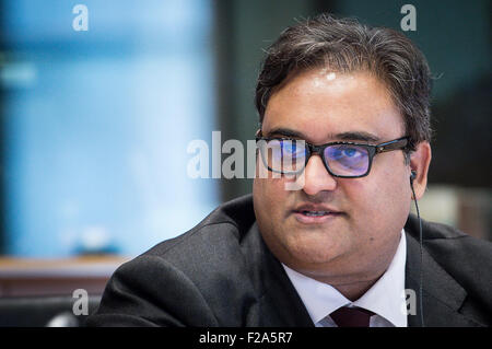Brüssel, Bxl, Belgien. 15. Sep, 2015. Mitglied des Europäischen Parlaments (MdEP) Claude MORAES beteiligt sich an der mündlichen Verhandlung vom Migrationskrise im Europäischen Parlament Hauptquartier in Brüssel, Belgien auf 15.09.2015 von Wiktor Dabkowski Credit: Wiktor Dabkowski/ZUMA Draht/Alamy Live News Stockfoto