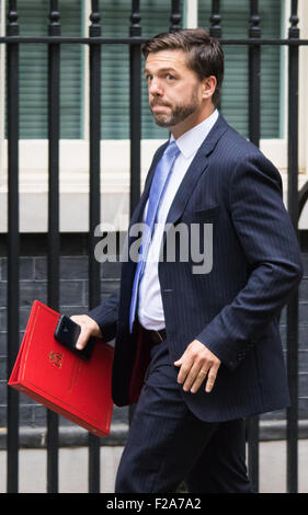 Downing Street, London, UK. 15. September 2015. Welsh Secretary Stephen Crabb kommt in 10 Downing Street an der wöchentlichen Kabinettssitzung © Paul Davey/Alamy Live News Bildnachweis: Paul Davey/Alamy Live News Stockfoto