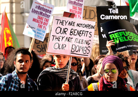 London, 12. September 2015. "Flüchtlinge willkommen hier" Rallye, März von Marble Arch, Parliament Square Stockfoto