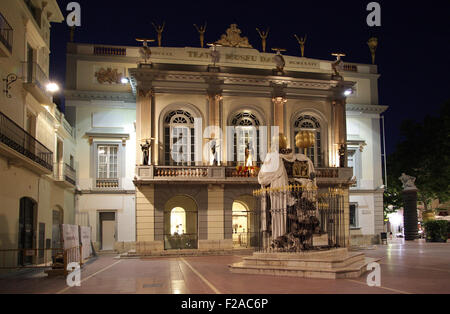 Das Dalí Theater und Museum Teatro Museo Dalí.Salvador Dalí.in Figueres Catalonia Spain.Dali ist dort in einer Krypta begraben Stockfoto