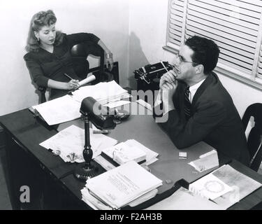 Sekretärin und Chef (OLVI008 OU038 F) Stockfoto