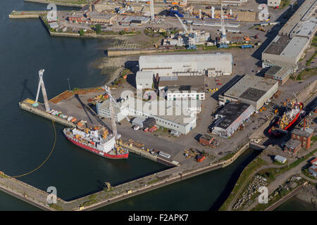 Davie Yards Incorporated, besser bekannt als MIL-Davie Schiffbau, ist in diesem Luftbild in Levis abgebildet. Stockfoto