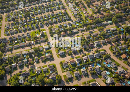 Bungalows sind aufgereiht in der Beauport Bezirk von Quebec City, diese Antenne Foto in Québec (Stadt) Stockfoto