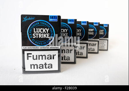 Zigaretten Lucky Strike-Cigarrillo Lucky Strike Stockfoto