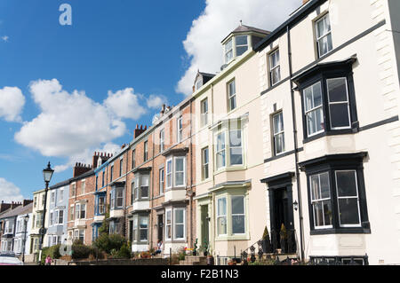Viktorianischen Reihenhaus Häuser im Cliff Terrasse, Landzunge, Hartlepool, Co. Durham, England, UK Stockfoto