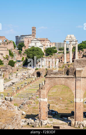 Blick auf das Forum Romanum von der Via del Campidoglio Sicht Rom Italien Roma Lazio Italien EU Europa Stockfoto