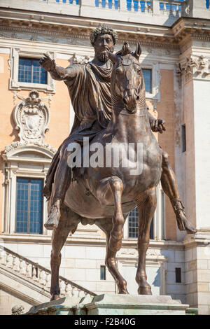 Marcus Aurelius Reiterstatue Piazza del Campidoglio, Rom Italien Roma Latium Italien-EU-Europa Stockfoto