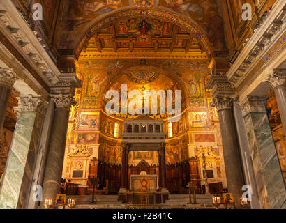 Mosaiken in der Apsis der Basilika von Santa Maria in Trastevere, einer der ältesten Kirchen von Rom Italien Lazio Roma EU-Europa Stockfoto