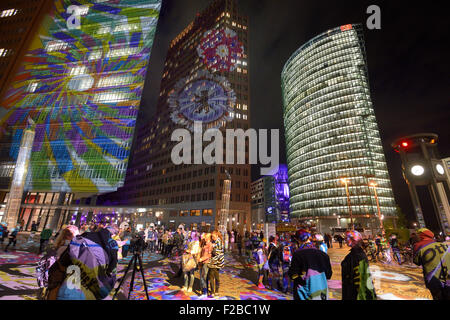 Festival der Lichter, Hochhäuser am Potsdamer Platz, beleuchtet, Berlin-Mitte, Berlin, Deutschland, Europa Stockfoto