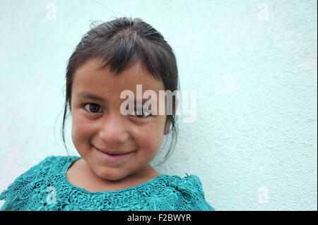 Maya indigene Mädchen in Panajachel, Solola, Guatemala. Stockfoto