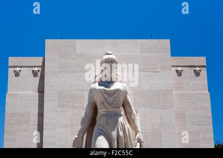 Honolulu, Hawaii, USA. 29. Mai 2015. Die Dame Columbia Statue, National Memorial Cemetery of the Pacific (Punchbowl Cemetery). Stockfoto