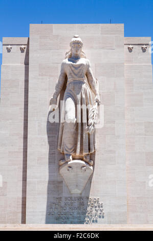 Honolulu, Hawaii, USA. 29. Mai 2015. Die Dame Columbia Statue, National Memorial Cemetery of the Pacific (Punchbowl Cemetery). Stockfoto