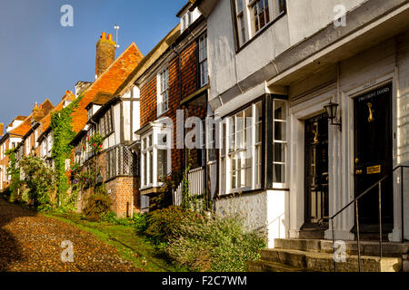 Periode Häuser In Mermaid Street, Rye, Sussex, Großbritannien Stockfoto