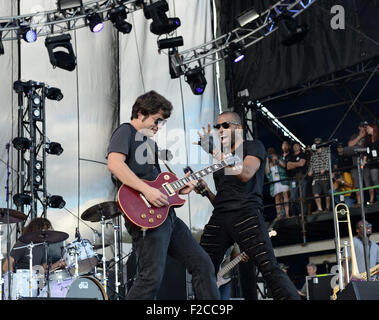 Arrington, VIRGINIA, USA. 13. Sep, 2015. TROMBONE SHORTY & ORLEANS AVENUE bringen die Jazz '' LOCKN'' INEINANDERGREIFENDE MUSIC Festival auf der Oak Ridge Farm in ARRINGTON, VIRGINIA am 12 SEPTEMBER 2015.photo © jJeff Moore © Jeff Moore/ZUMA Draht/Alamy Live News Stockfoto