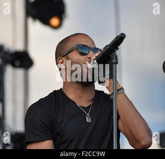 Arrington, VIRGINIA, USA. 13. Sep, 2015. TROMBONE SHORTY & ORLEANS AVENUE bringen die Jazz '' LOCKN'' INEINANDERGREIFENDE MUSIC Festival auf der Oak Ridge Farm in ARRINGTON, VIRGINIA am 12 SEPTEMBER 2015.photo © jJeff Moore © Jeff Moore/ZUMA Draht/Alamy Live News Stockfoto