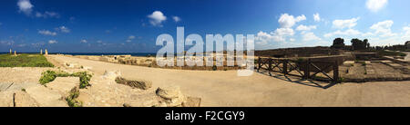 Israel: Ausgrabungen in Caesarea National Park, Heimat der Hellenistischen, römischen und Byzantinischen archäologische Funde der Stadt gebaut von Herodes dem Großen Stockfoto