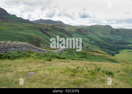 Hardknott römischen Kastells befindet sich auf dem Harknott Pass im Eskdale Tal im englischen Lake District, Cumbria, Großbritannien. Stockfoto