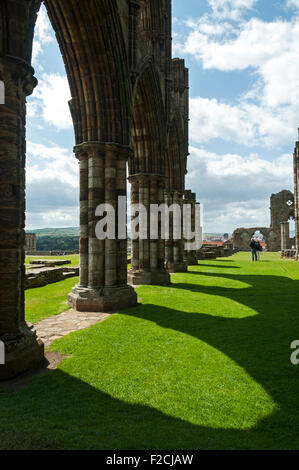 Die Überreste der Whitby Abtei (13. Jahrhundert), Whitby, Yorkshire, England, UK Stockfoto