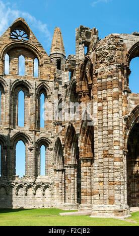 Die Überreste der Whitby Abtei (13. Jahrhundert), Whitby, Yorkshire, England, UK Stockfoto