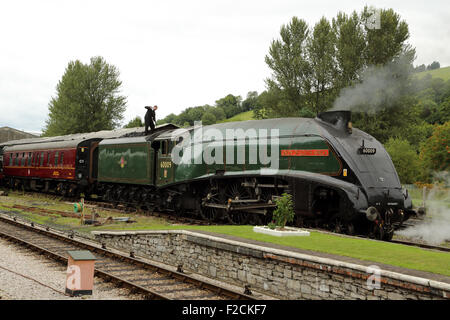 Union of South Africa Dampf Lok vorbereitet für den Abflug bei Holne Bahnhof, Devon, England, UK Stockfoto