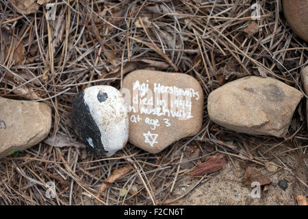 Cairns Steinen außen William Breman Jewish Museum Atlanta Georgia Vereinigte Staaten Stockfoto