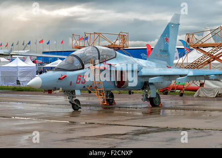 Jakowlew Jak-130 bei Flugschau MAKS 2015 in Moskau, Russland Stockfoto