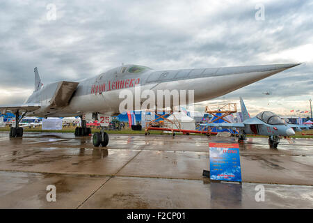 Tupolew TU - 22M Backfire bei Flugschau MAKS 2015 in Moskau, Russland Stockfoto