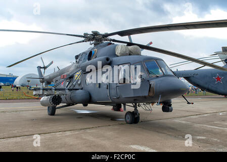 Mi-8AMTSh Terminator Angriff Hubschrauber bei Flugschau MAKS 2015 in Moskau, Russland Stockfoto