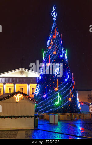 Weihnachtsmarkt in der Altstadt von Vilnius, Litauen am 24. Dezember 2014 Stockfoto