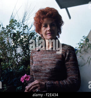 Deutsche Plant und Tänzerin Gisela Uhlen, Deutschland 1970er Jahre. Die deutsche Schauspielerin und Tänzerin Gisela Uhlen, Deutschland 1970. 6x6-Dia 98 Stockfoto