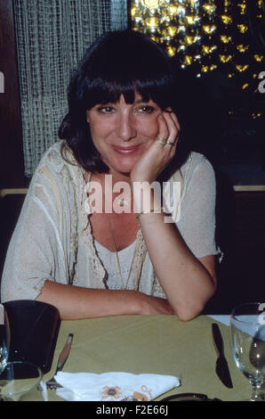 Der österreichischen Fictitious character Heidelinde Weis, Deutschland 1980er Jahre. Österreichische Schauspielerin Heidelinde Weis, Deutschland der 80er Jahre. 24 x 36 DiaV 104 Stockfoto