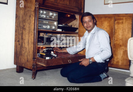 Der Deutsche Synchronsprecher Und Schauspieler Oliver Grimm, 1980er Jahre Deutschland. Deutsche Synchronsprecher Schauspieler Oliver Grimm, Deutschland der 1980er Jahre. 24x36Dia218 Stockfoto