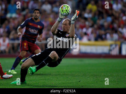 Spanien, Madrid: Atletico de Madrid slowenischen Torhüter JAN OBLAK stoppt den Ball während der spanischen Liga 2015/16 Stockfoto