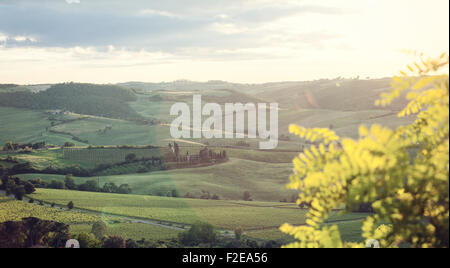 Typische Landschaft der Toskana mit Lens flare Stockfoto