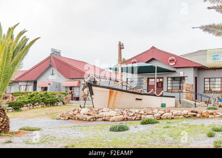 DOORNBAAI, Südafrika - 12. August 2015: Restaurant und Pension Haus in Doornbaai (Thorn Bay), einer kleinen Stadt Stockfoto