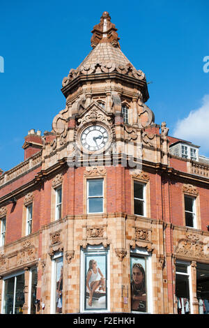 Uhrturm, Briggate, Leeds, Yorkshire, England, Vereinigtes Königreich Stockfoto